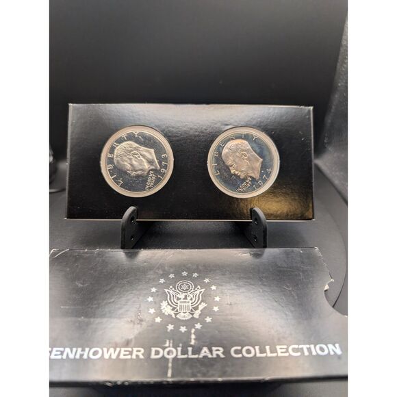 1973 & 1974 Eisenhower Dollars in Display Box (2 Coins) - Picture 1 of 2